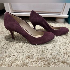 NWOT Vince Camuto Wine Colored Suede Pumps - Size 7.5 - 3” Heel